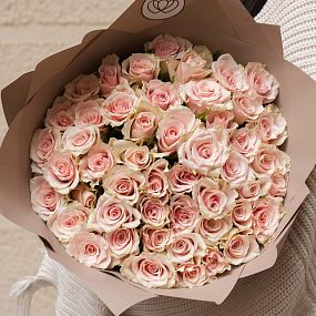 Букет из 51 нежно-розовой розы 40 см (Кения)