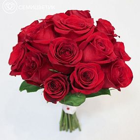 Свадебный букет из красных роз