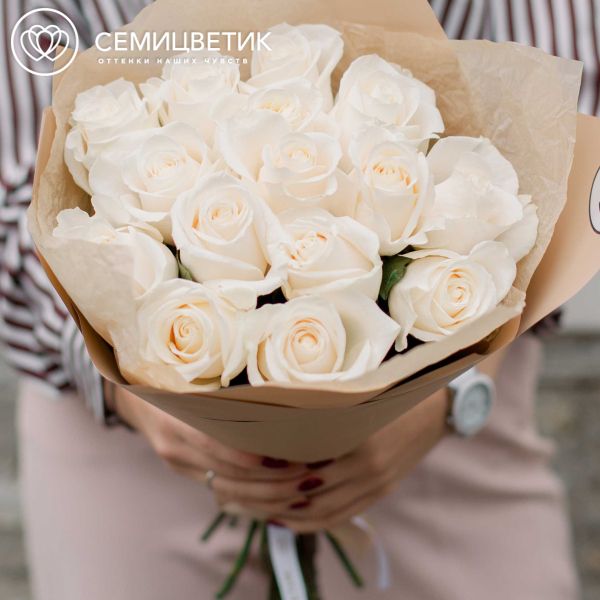 Букет из 15 белых роз Vendela 50 см (Эквадор)